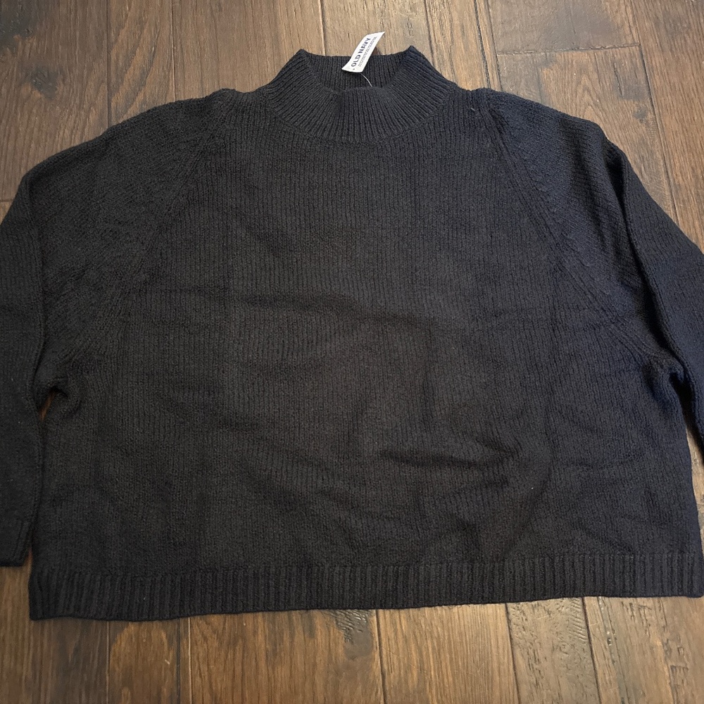 Old Navy sweater - Size X-Large. Brand new with Tags.